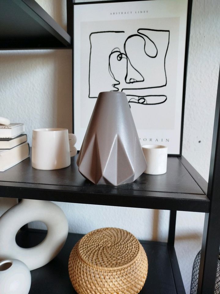 16cm Vase grau Keramik Steingut Deko Boho Skandi geometrisch in Hamburg