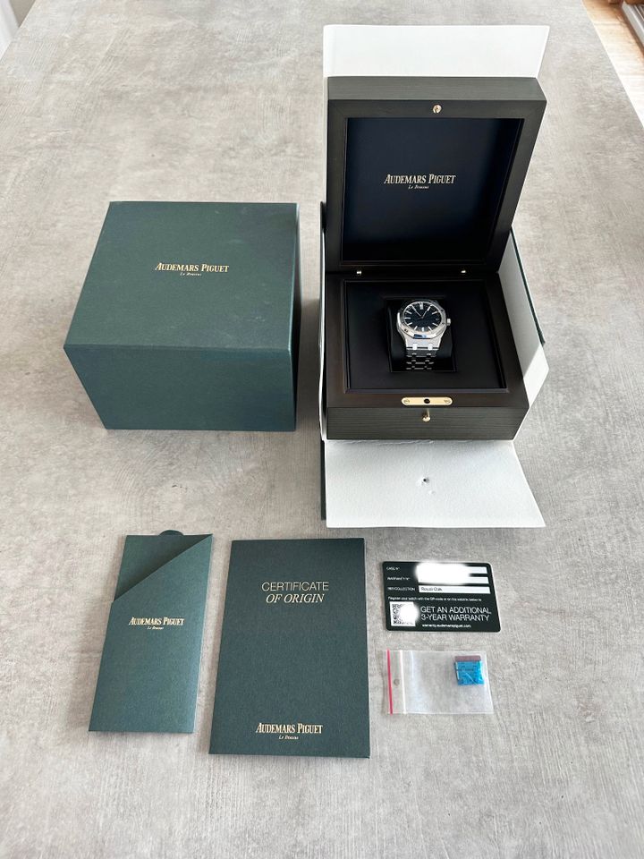 Audemars Piguet Royal Oak 41 50th Anniversary Blau 15510ST Full S in Hannover