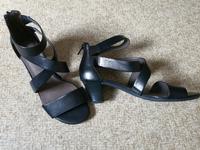 NEU! Gabor Sandale Gr. 36 schwarz Sandalette Pumps Nordrhein-Westfalen - Bergisch Gladbach Vorschau