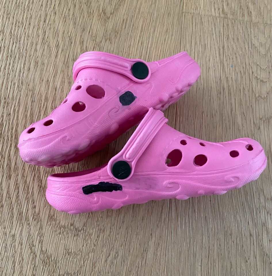 Beco Badeschuhe 31 wie Crocs pink in Balingen