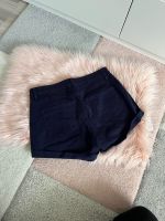 Verkaufe eine Jeans Shorts von H&M Stuttgart - Stammheim Vorschau