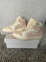 AIR JORDAN 1 MID SE Sneaker high in 39 legend pink sail Bayern - Ingolstadt Vorschau