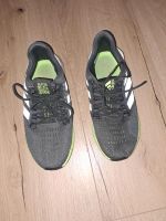 Adidas Turnschuhe Gr. 42 FR Baden-Württemberg - Wendlingen am Neckar Vorschau