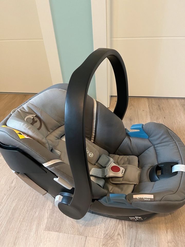 Cybex Aton 5 Babyschale inkl.Adapter in Schenefeld (Kreis Steinburg)