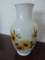 Weiße Vase Porzellan mit Sonnenblumen 26 cm hoch Berlin - Tempelhof Vorschau