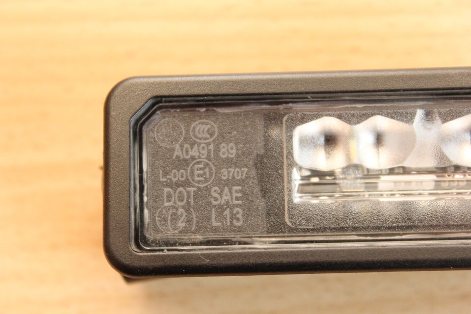Original VW Kennzeichenleuchte LED Kennzeichenbeleuchtung 1K8943021D