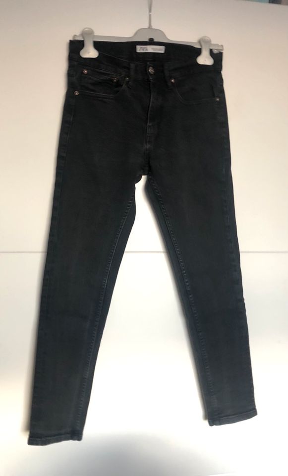 Zara Slim Jeans US 30, schwarz/ Anthrazit in Eisingen