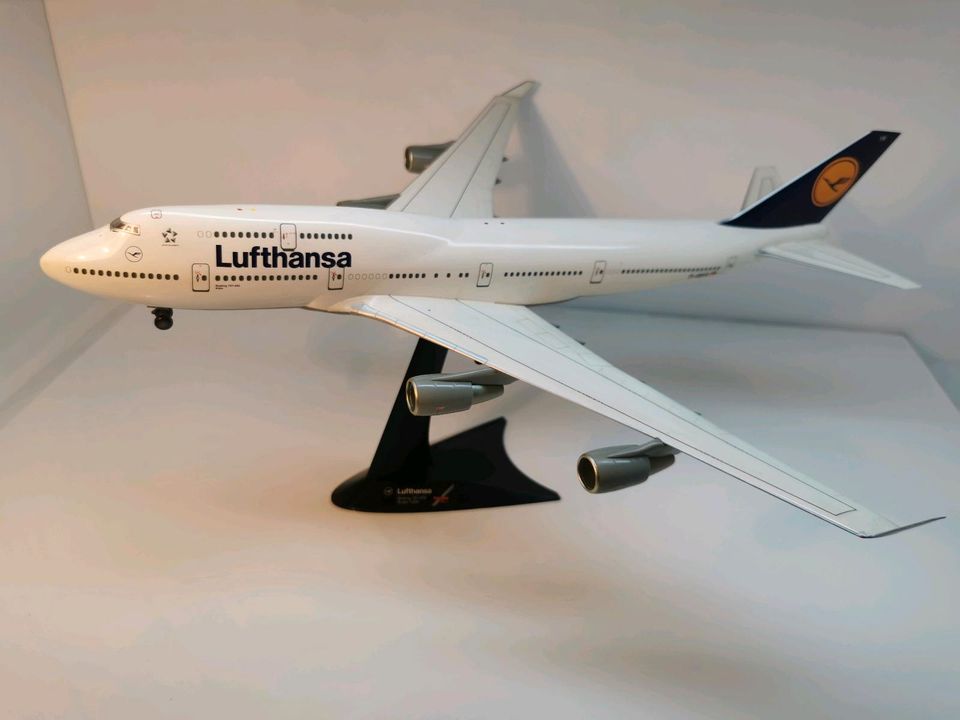 Aviation Airline Herpa Lufthansa Köln D-ABVR 1:200