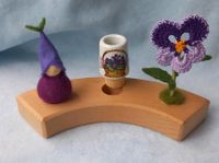 Blumenkind Vase Stiefmütterchen Waldorf Jahreszeitentisch Grimms Niedersachsen - Lorup Vorschau