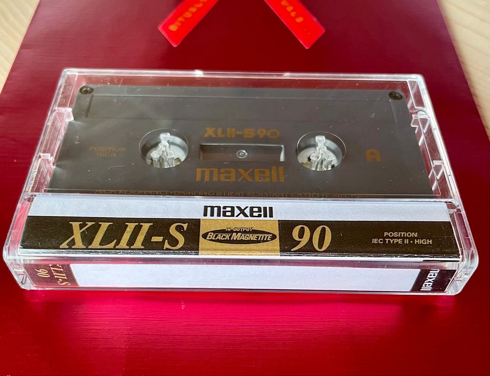 Maxell XLII-S 90 fast neu Vintage Audio Kassette in Niedernberg