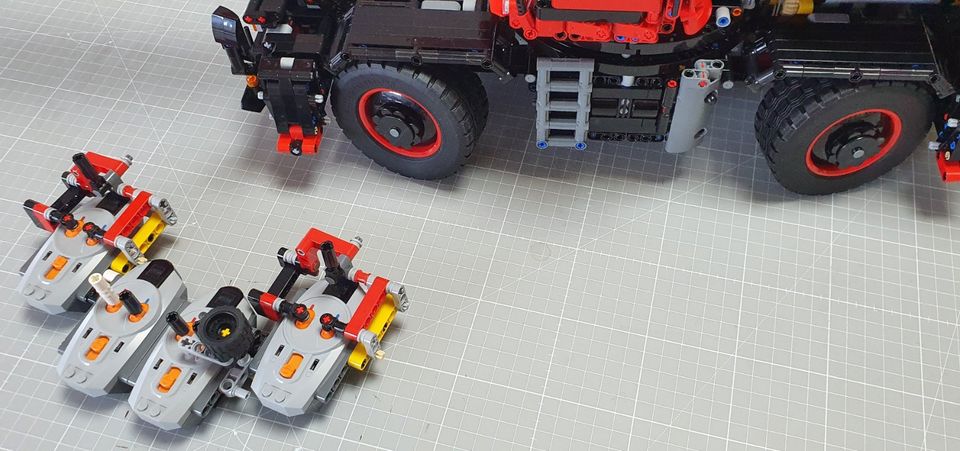 Ultimate MOC des Lego Modell 42082 Geländegängiger Kranwagen in Bispingen