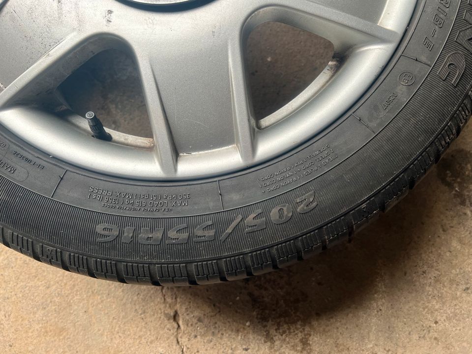 4Stk. VW Räder auf ALU-Felgen  205/55R16  91W in Straußfurt