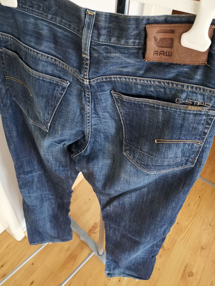 Ich biete eine Jeans der G Star Raw zum Verkauf an.  Größe:  34 in Gelsenkirchen