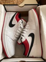 Nike Jordan 1 Low White University Red Black 44 10 Neu Nordrhein-Westfalen - Mülheim (Ruhr) Vorschau