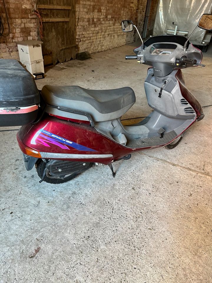 Honda Spacy Roller 125er in Hameln