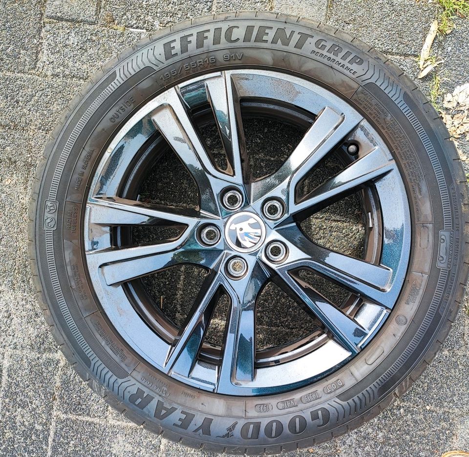 Alufelgen Komplettradsatz Skoda Sommerreifen 195/55 R16 91V NEU in Gütersloh