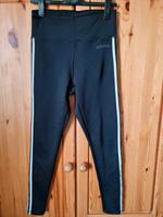 2 Adidas Leggins Tights Sport Gr. M neu/neuwertig Hessen - Heuchelheim Vorschau