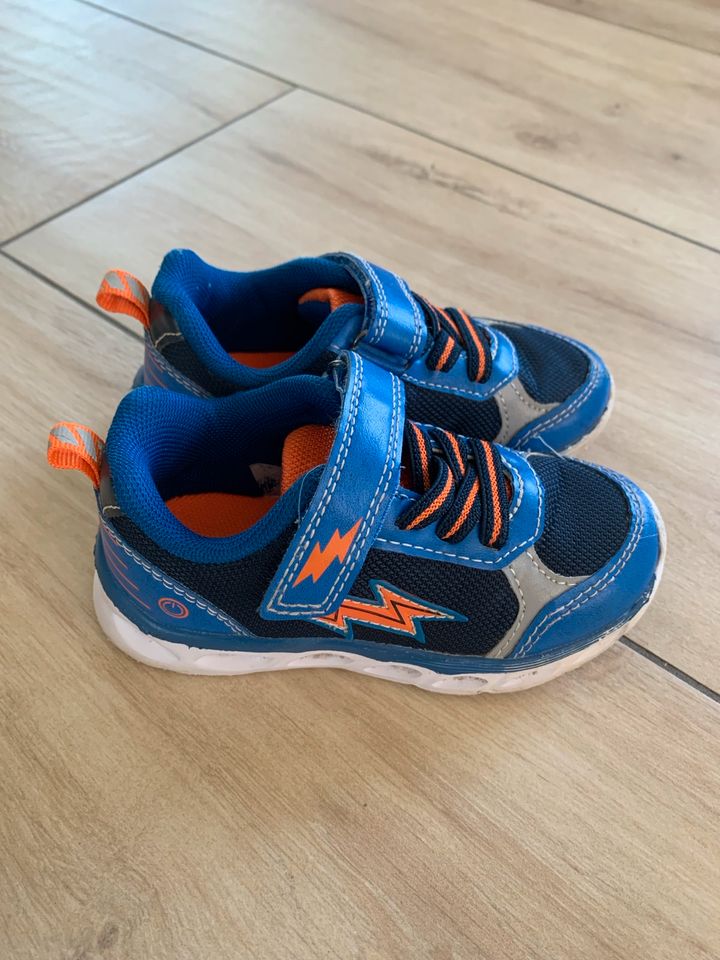 Turnschuhe Sneaker  Gr. 24 Blinken in Landolfshausen