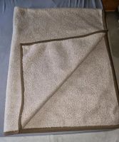 Dicke Kuscheldecke braun beige 180x150cm top Zustand München - Berg-am-Laim Vorschau