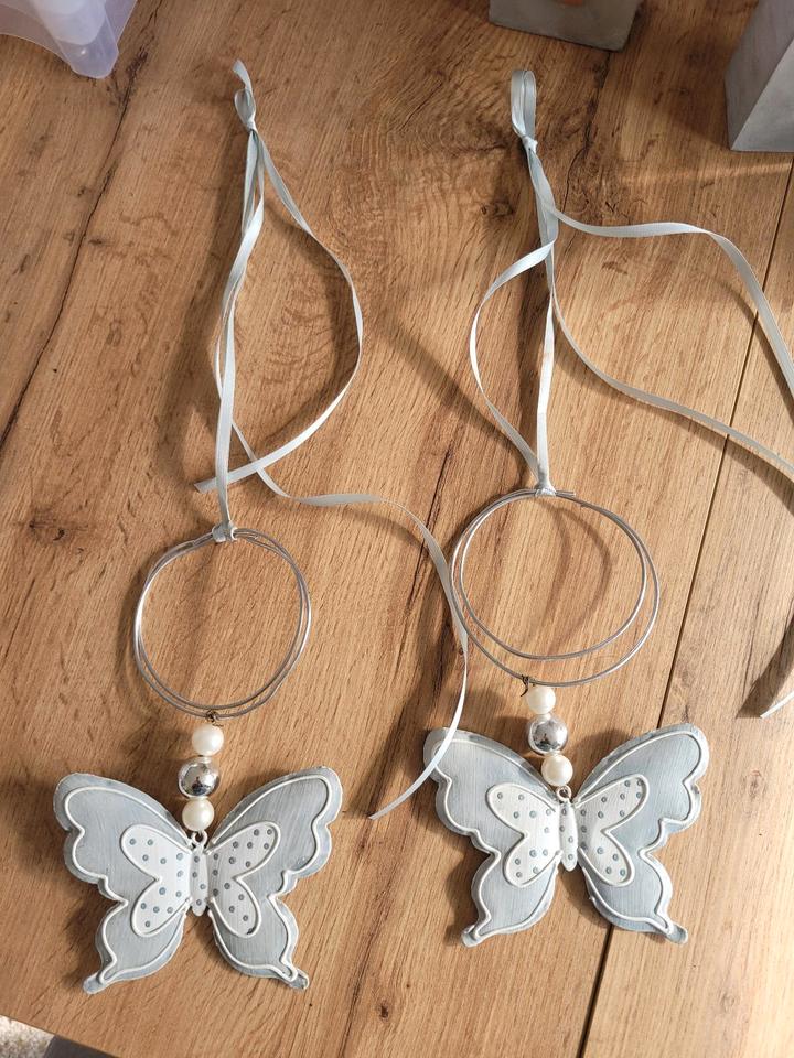 Frühling Fensterdeko Silber grau weiß Schmetterling,  2 Stück in Emsdetten