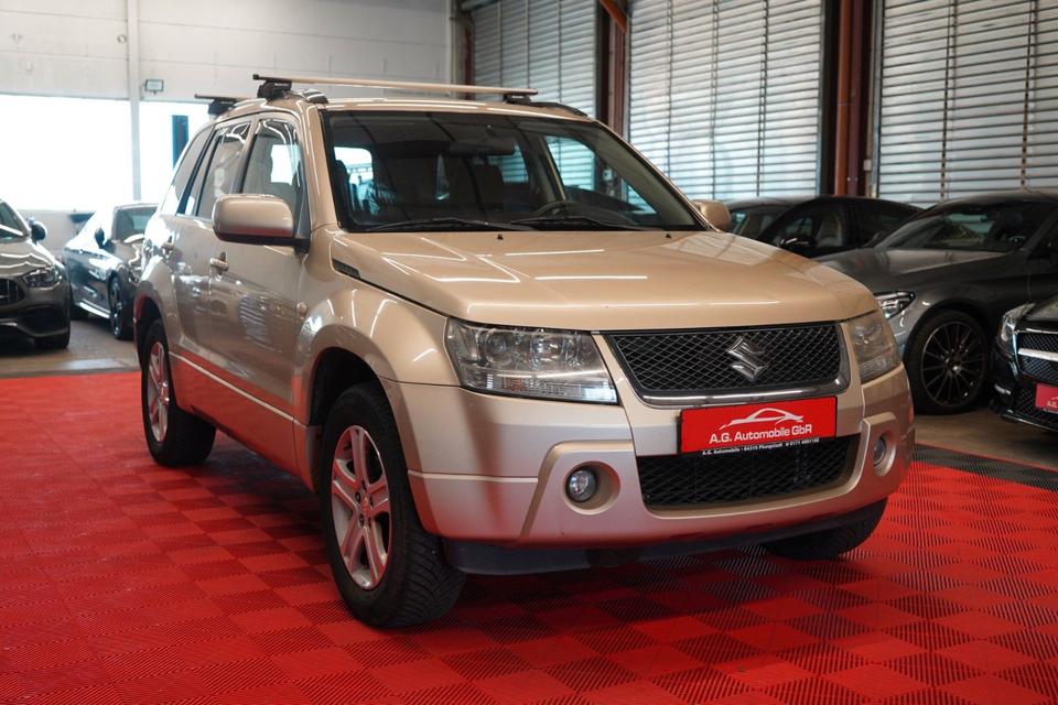 Suzuki Grand Vitara 2.0 4x4 Klimaaut*Keyless-Go*AHK* in Pfungstadt