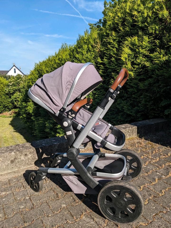 Joolz Kinderwagen Buggy mit Newborn Babyschale in Rastatt