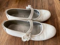 Weiße Ballerinas mit Blumen Halbschuhe 34 Bayern - Hof (Saale) Vorschau