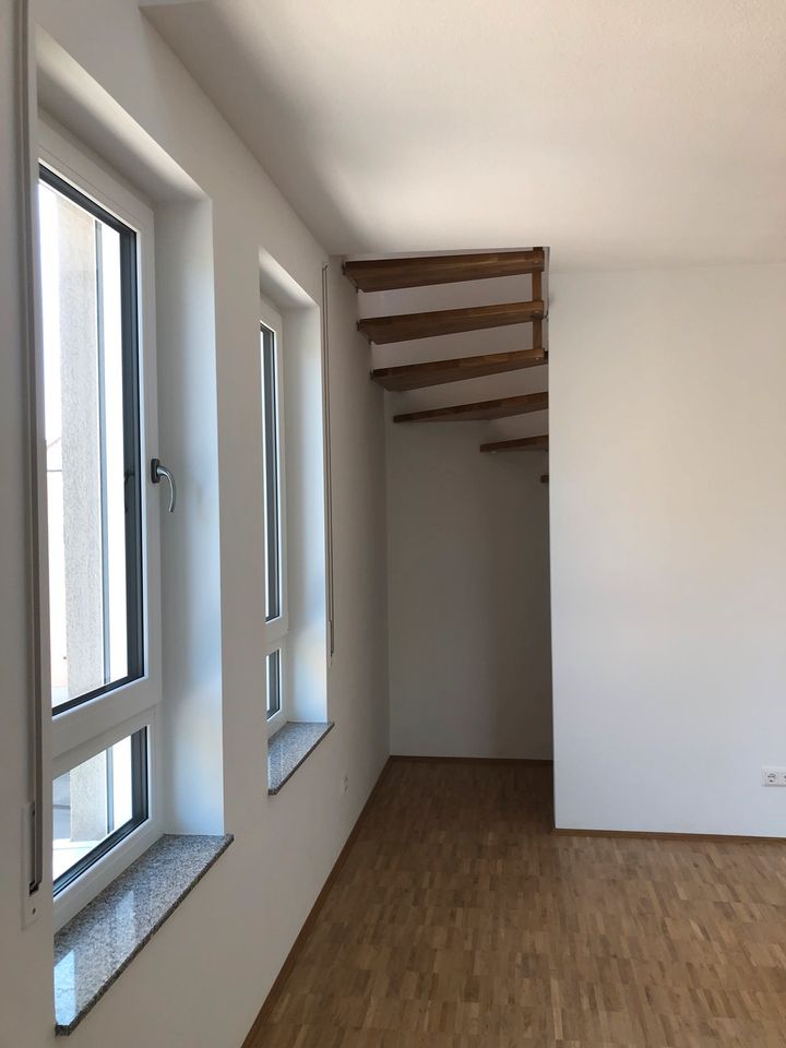 *Schöne 4 Zimmer-Wohnung- Maisonette - mit Blick ins Grüne zu vermieten- bis 2 Monate Kaltmietfrei möglich * in Schwäbisch Hall