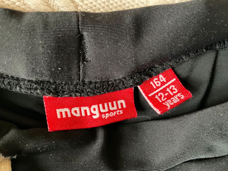 Badehose Manguun Sports Gr. 164 schwarz grau grün Drachen in Frankfurt am Main