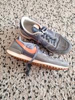 Nike air Damen Schuhe Turnschuhe sneaker Größe 39 Bayern - Bergrheinfeld Vorschau