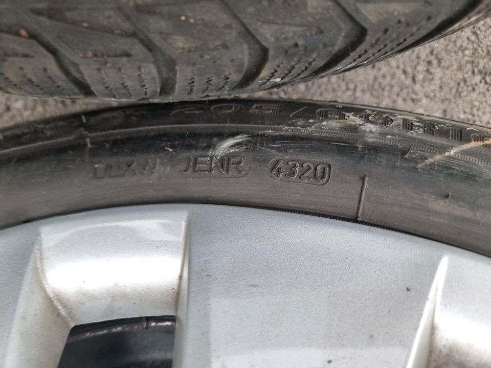 BMW 3er F30 F31 4er F36 Winterräder 205/60 R16 92H 7,7mm in Bad Boll