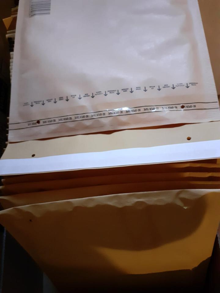 750 Luftpolstertaschen E5 braun Versandtaschen Waren Sendung in Aalen