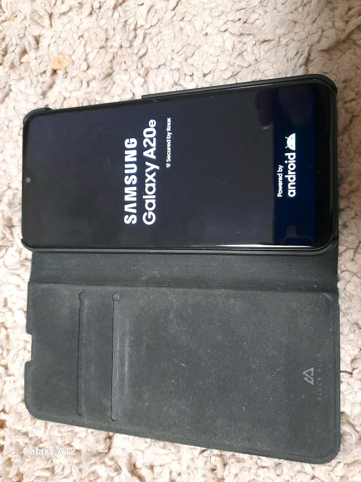 Samsung Galaxy A20e 32GB Dual sim schwarz guten zustand  Funktion in Berlin