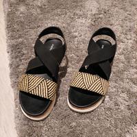 Nagelneu sandalen    größe 40 Hessen - Korbach Vorschau