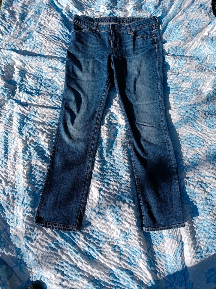 Levis Jeans Damen Größe 32/34 in Schwanewede