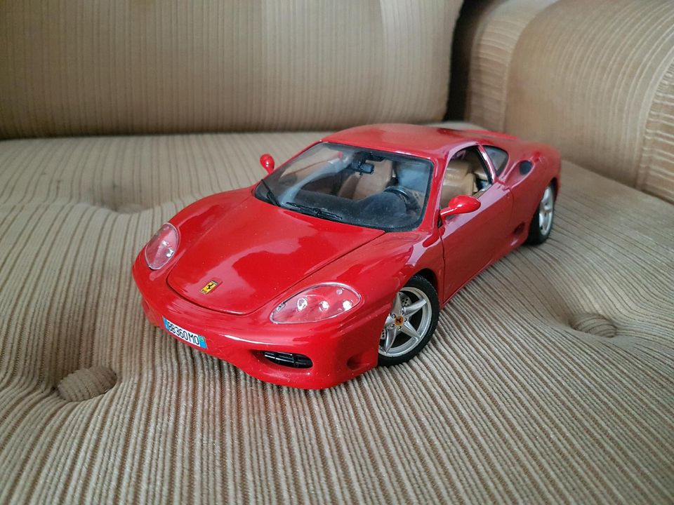 1:18 1999 Ferrari 360 Modena von Bburago--sehr guter Zustand- in Saarlouis