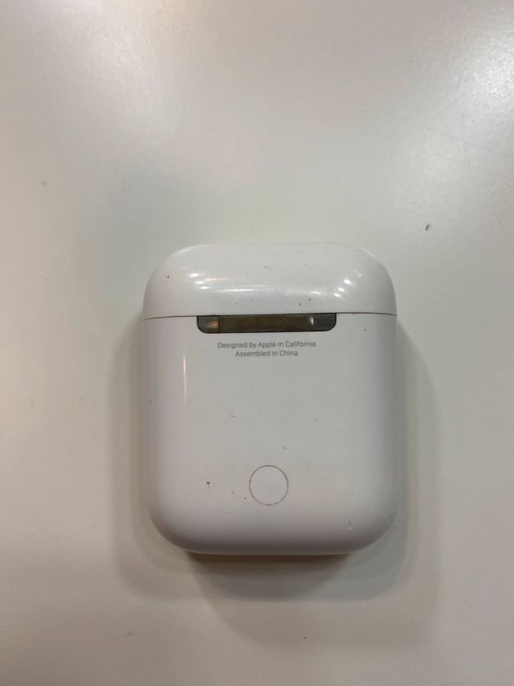 Airpods mit Hülle und Originalverpackung in Steinhagen