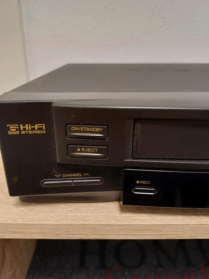 VHS Recorder Toshiba in Essen