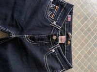 Jeans in dunkelblau mit sehr schönen Ziernähten Nordrhein-Westfalen - Solingen Vorschau