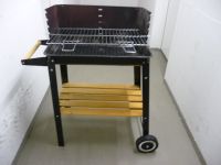 1 Landmann Grill mit Rollen + Grillkohle + Grillbesteck Wandsbek - Hamburg Rahlstedt Vorschau