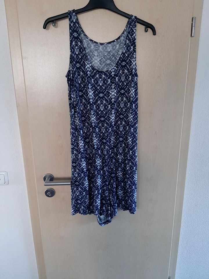 Jumpsuit kurz,  Einteiler mit kurzer Hose gr. M in Grettstadt