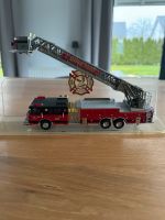 Code 3 Feuerwehr Ladder Hoffman Estates FD Modell 1/64 Baden-Württemberg - Göppingen Vorschau