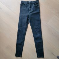 Bershka Jeans Hose EUR 36 Baden-Württemberg - Eislingen (Fils) Vorschau