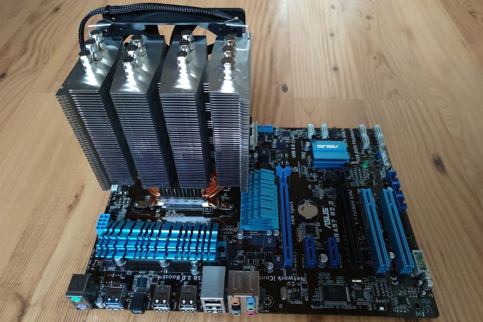 AMD FX 8350 8 Kern Prozessor mit Kühler + Asus M5A97 R2.0 AM3+ in Dresden