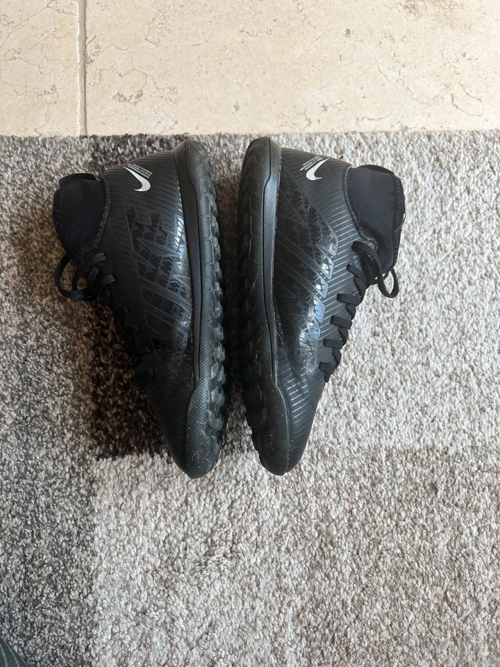 Fußballschuhe Nike Mercurial Gr.35,5 in Mannheim