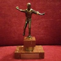 gr. gestempelte Kegler Figur Skulptur Sockel Ehrenpreis Bronze ? Niedersachsen - Hoya Vorschau