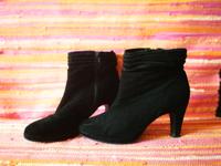 Stiefeletten schwarz samtig, Gr 41 / 7.5 Niedersachsen - Hildesheim Vorschau