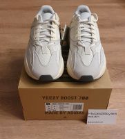 Adidas Yeezy Boost 700 Analog, US 5.5, DSWT Bayern - Gilching Vorschau