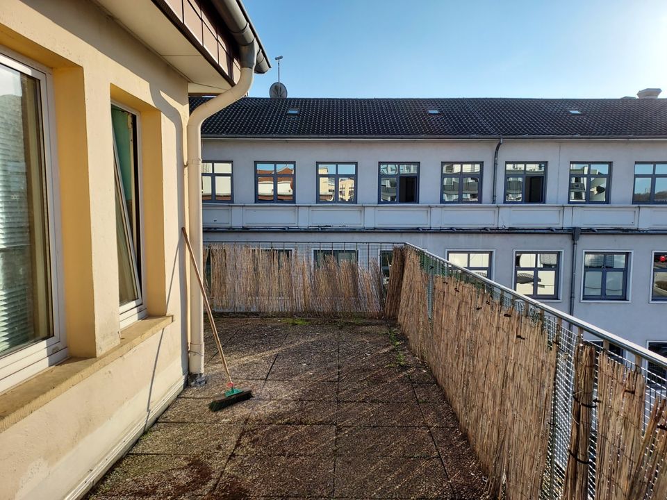Neu reno. 2 Zi. Whg. 64 m²!  Alt-Saarbrücken! 40 qm Dachterrasse in Saarbrücken