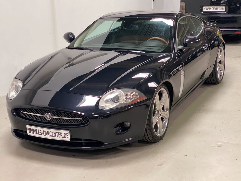 JAGUAR XK 4.2 V8 COUPE ~ H&R ~ 21 ZOLL ~ ALPINE SOUND ~ TAUSCH ~ in Bielefeld